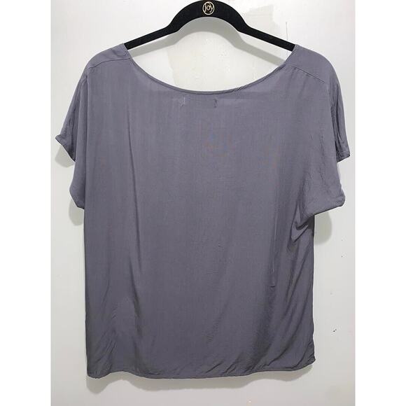 Misslook Womens Gray Short Sleeve Top With Embroidered Accent Size M - Picture 2 of 3